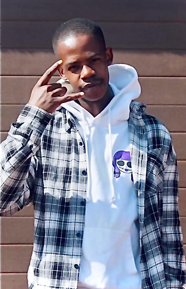 AW22 Hoodie